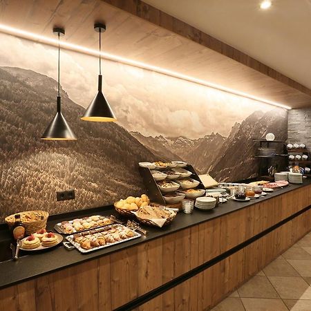 Pension Alpenhof B&B Колле-Ізарко Екстер'єр фото