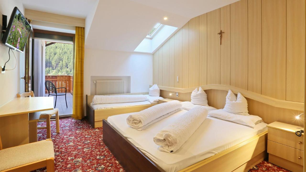 Pension Alpenhof B&B Колле-Ізарко Екстер'єр фото