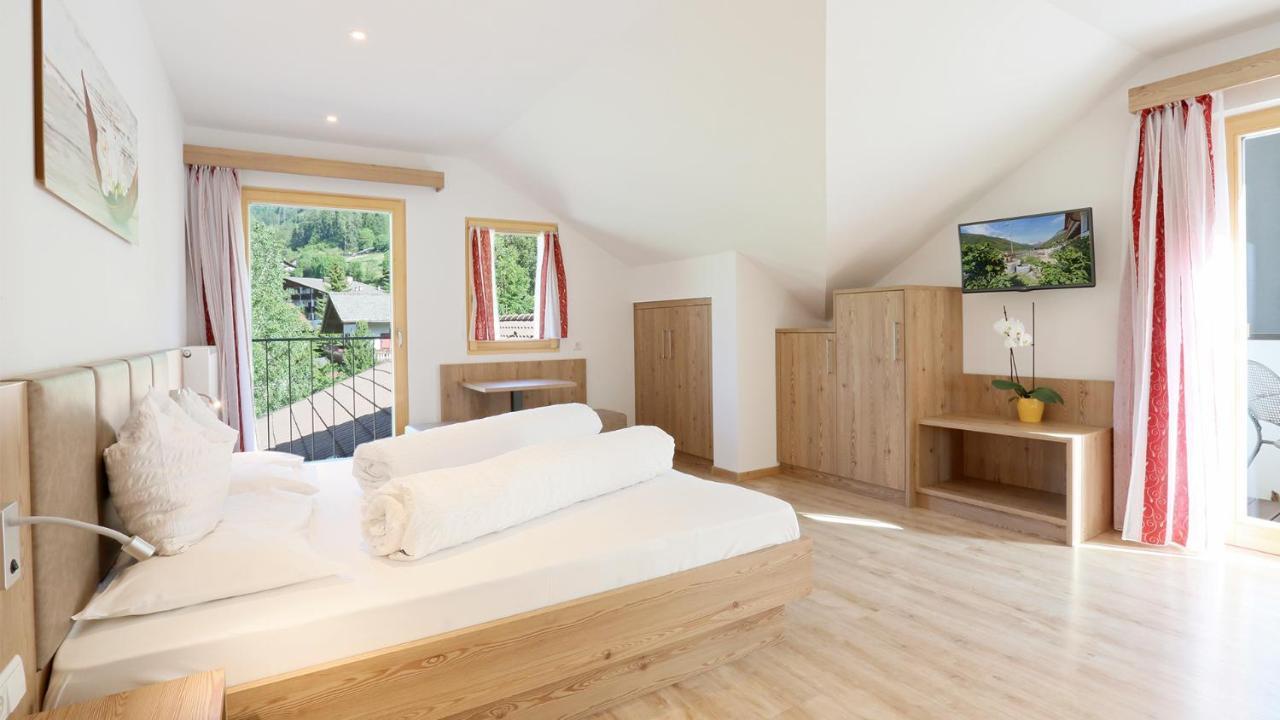 Pension Alpenhof B&B Колле-Ізарко Екстер'єр фото